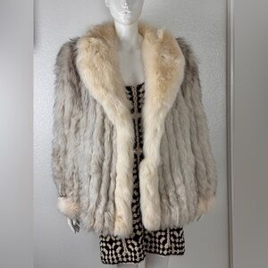 Unbranded Elegant Fur Jacket in Cream and Gray Size Large.
